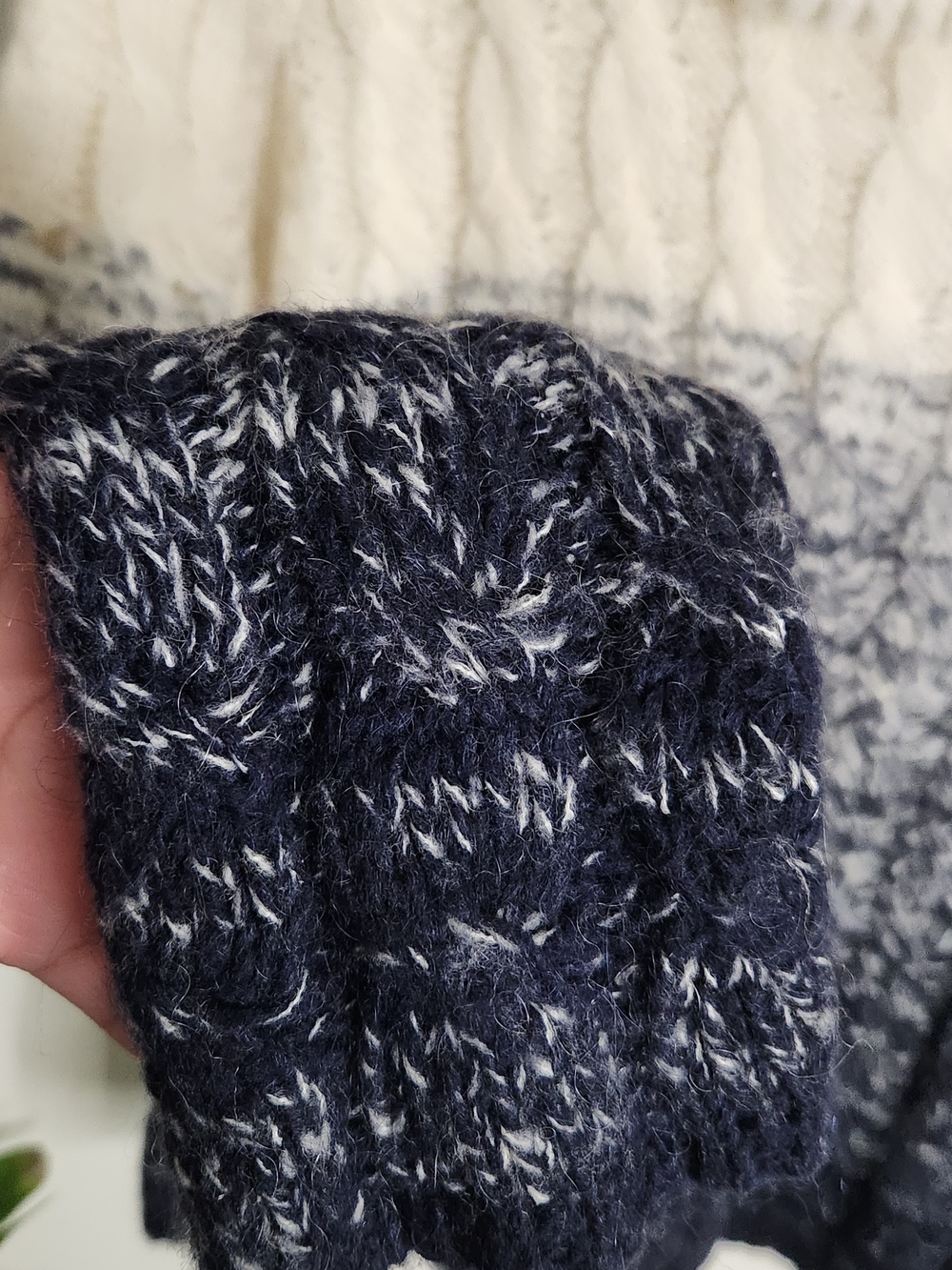 Lauren Ralph Lauren Cable-Knit Turtleneck Sweater✨️ - Picture 4 of 8